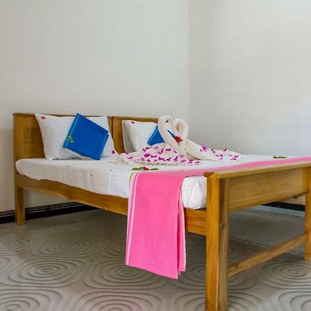 Hotel Beach Lagoon Parans à Baie d'Arugam Extérieur photo