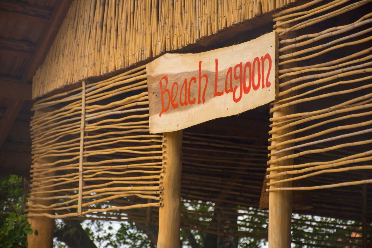 Hotel Beach Lagoon Parans à Baie d'Arugam Extérieur photo