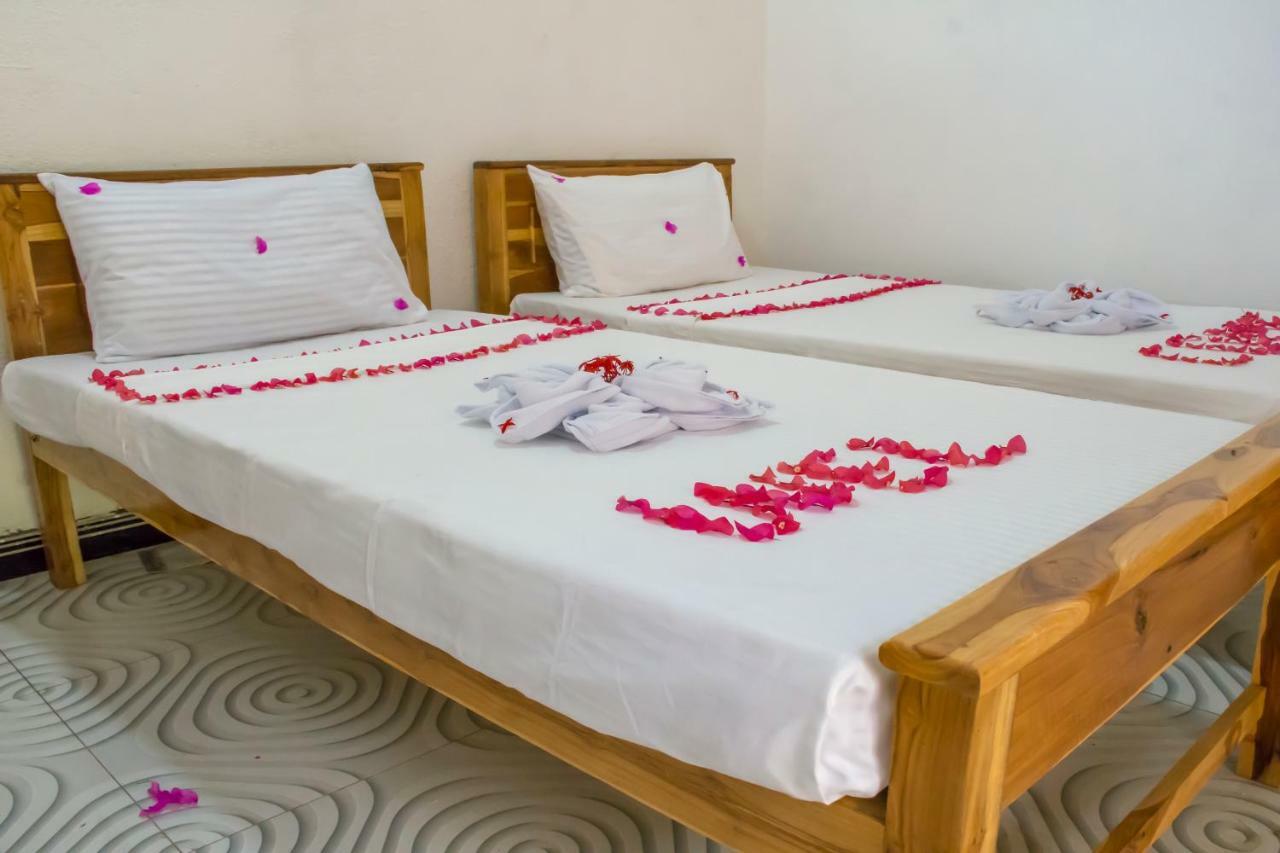 Hotel Beach Lagoon Parans à Baie d'Arugam Extérieur photo